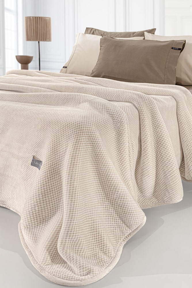 1113086224000 1113086224000